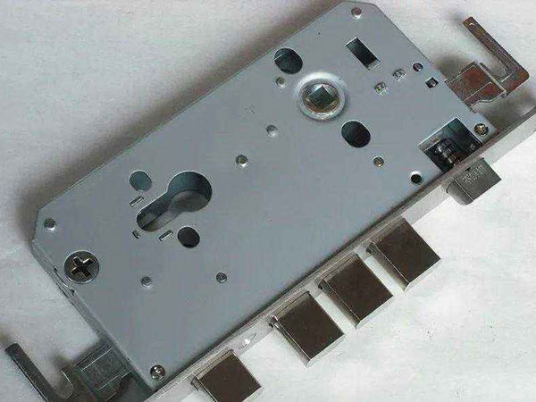 双江24小时上门开锁公司