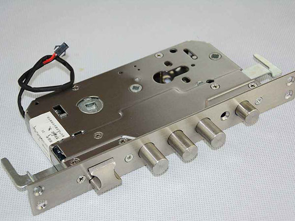 双江24小时上门开锁公司